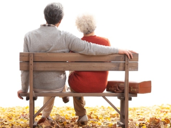 六十五岁以上不接待？银发消费岂能一拒了之