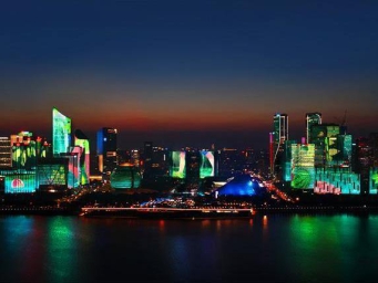 万物并秀，夏涌生机 “夏”主题灯光秀点亮活力杭城