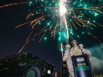 安全感满满！武警官兵春节守护万家灯火