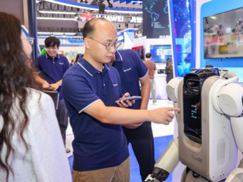 养老机器人如何加快“飞”入寻常百姓家